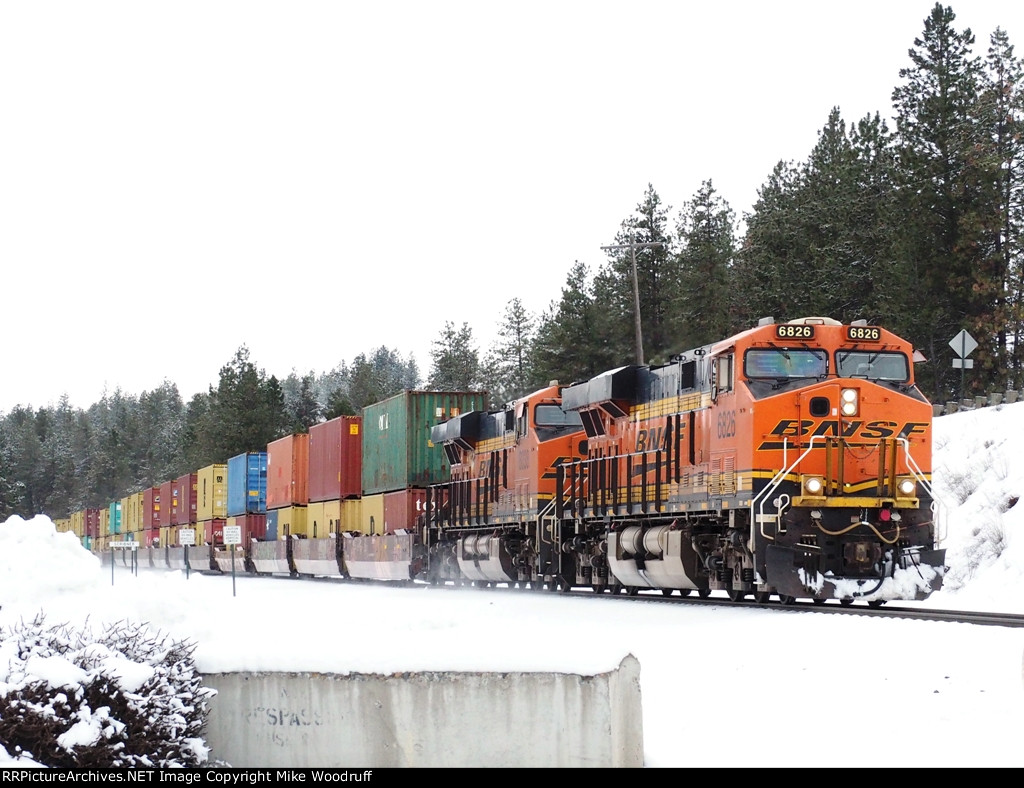 BNSF 6826